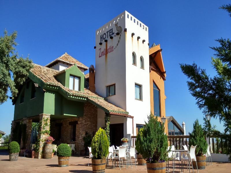 Hotel Zerbinetta by Bossh Hotels Dílar Exterior foto